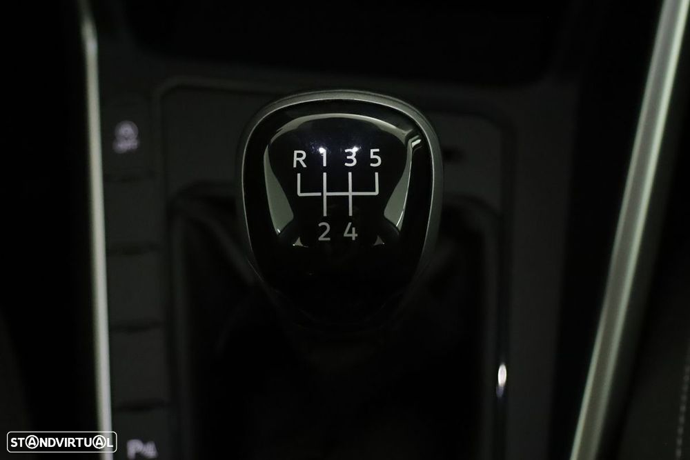 VW Taigo 1.0 TSI Urban - 13