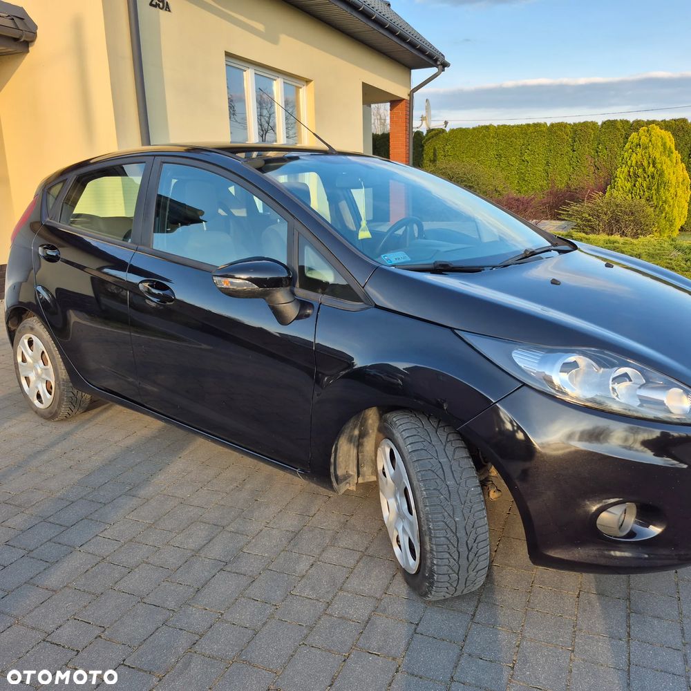 Ford Fiesta 1.25 Ambiente - 1