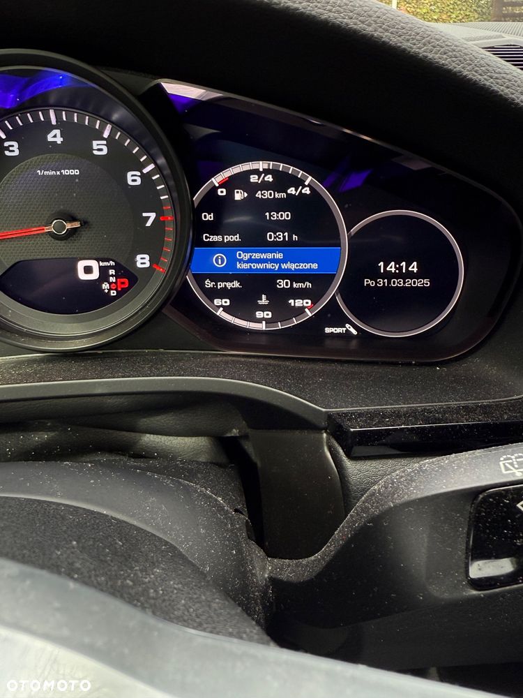 Porsche Cayenne Standard - 19