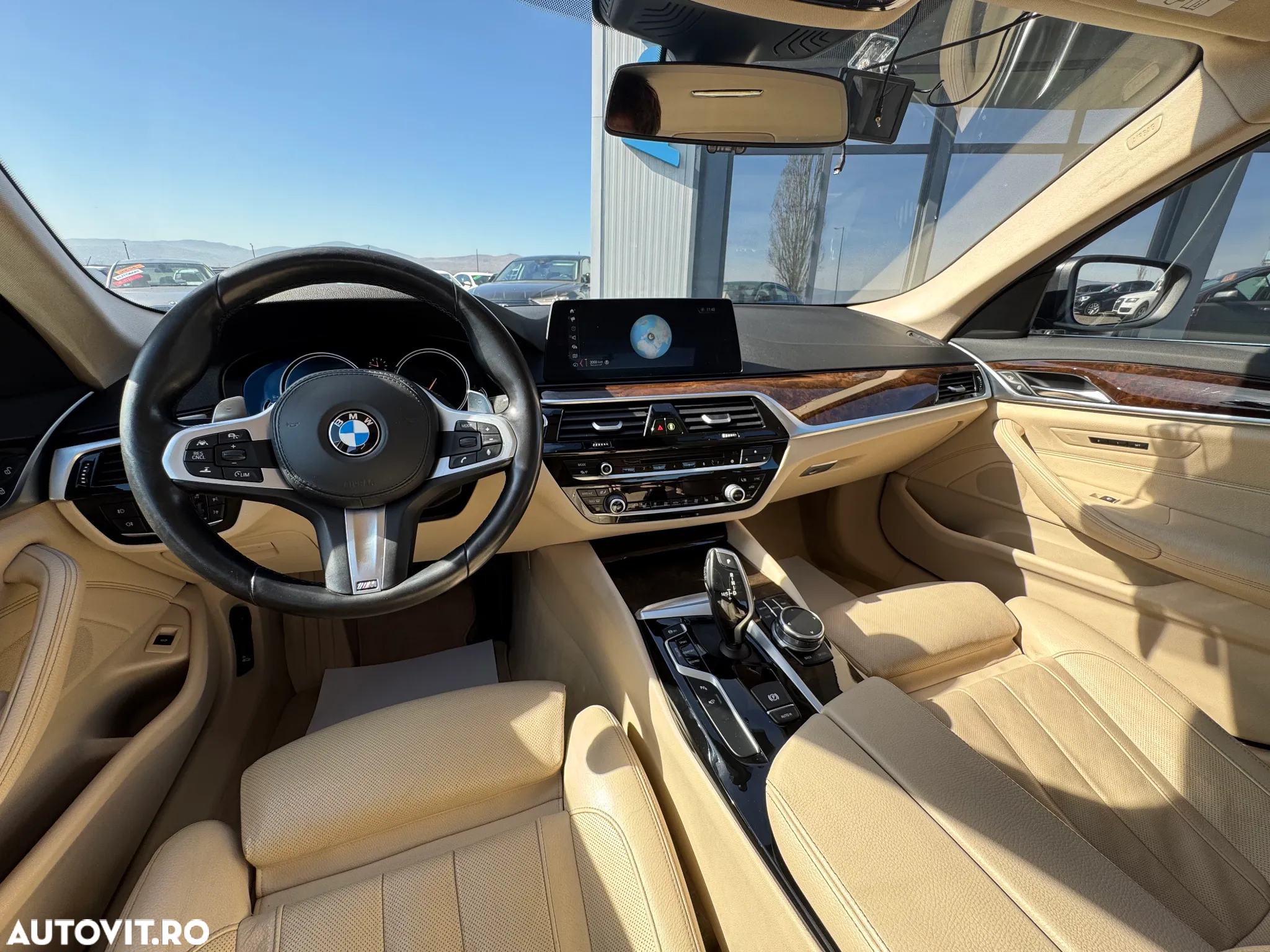 BMW Seria 5 520d xDrive AT - 29
