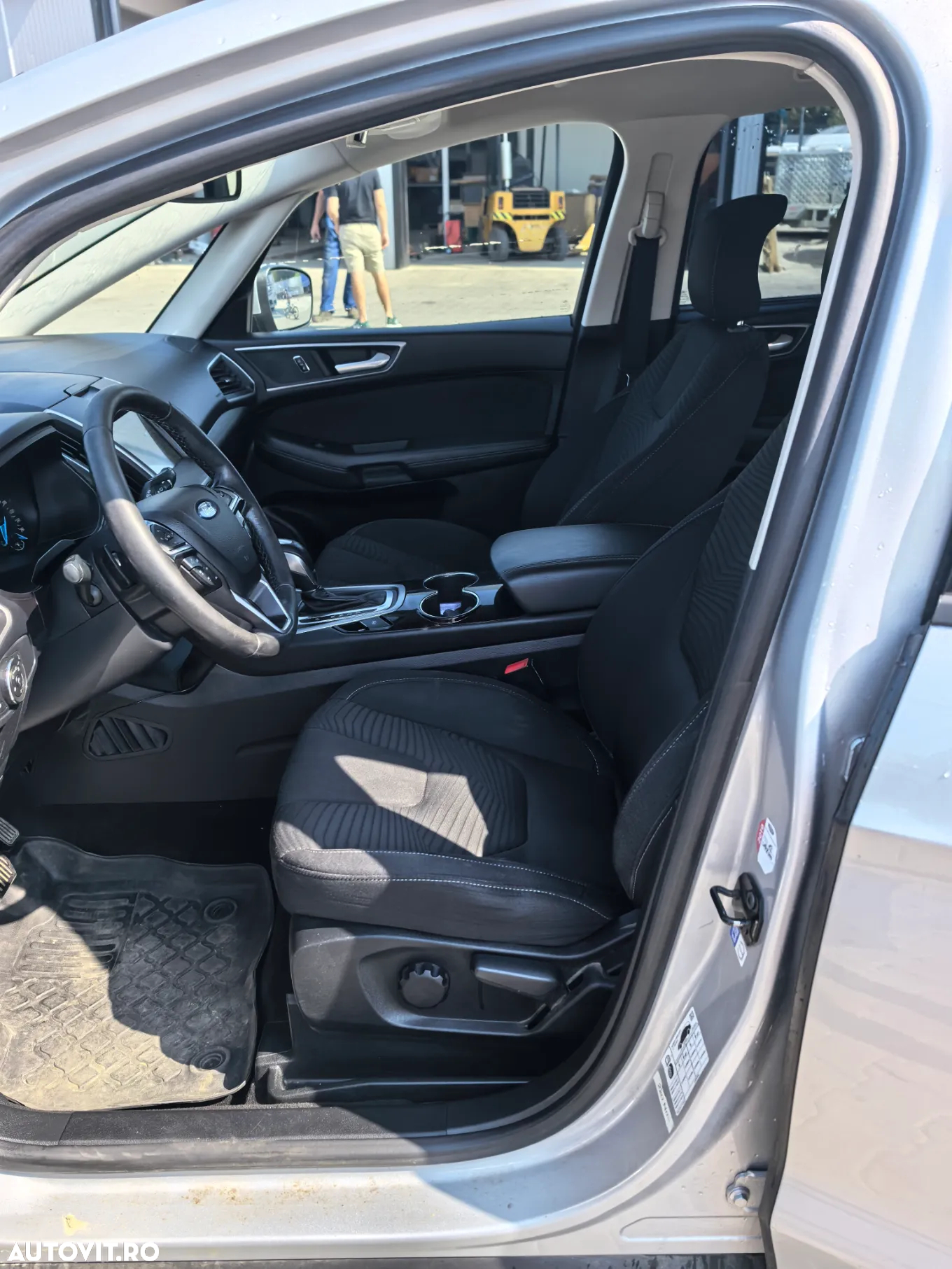 Ford S-Max - 10