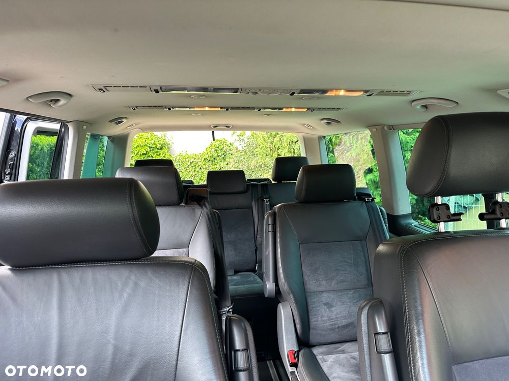 Volkswagen Multivan - 14