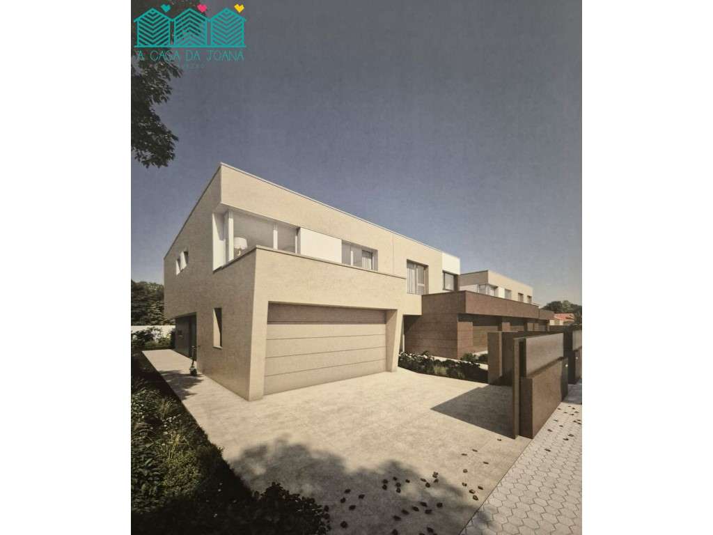 Moradia T4 com Garagem Fechada em Oliveirinha - Grande imagem: 2/4