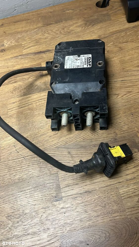 Wyłącznik główny prądu DAF XF106 stan nieznany 2253619 - 1