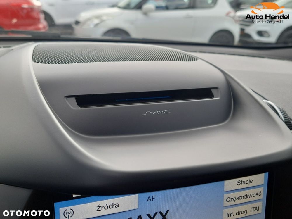Ford Kuga 1.5 EcoBoost 2x4 ST-Line - 24