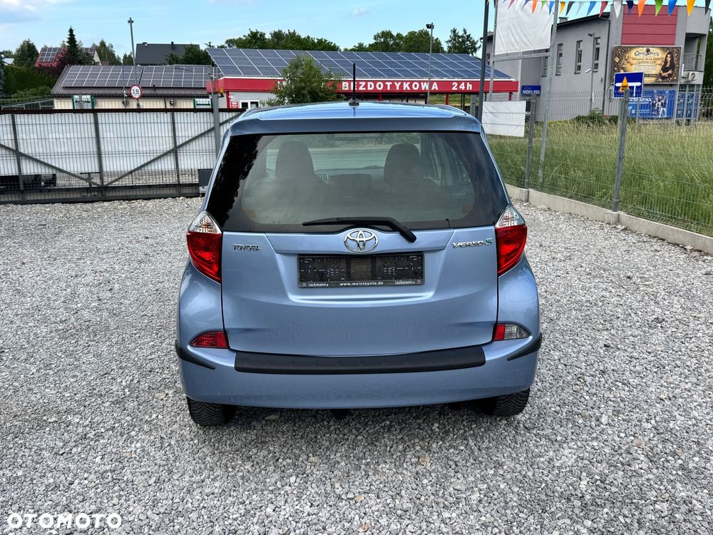 Toyota Verso S - 14