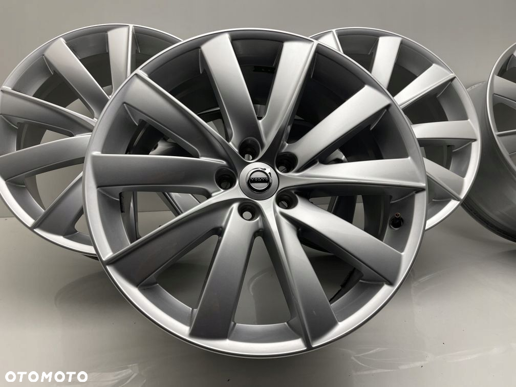 FELGI VOLVO XC90 8J 19 ET42,5 31362276 - 2