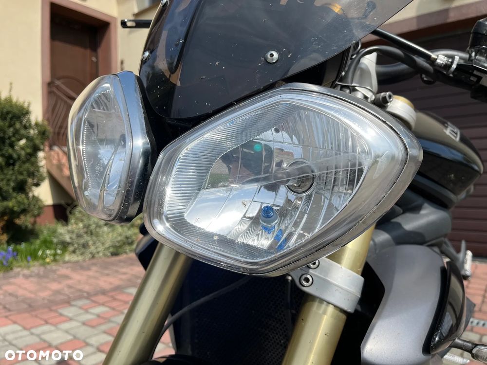 Triumph Street Triple - 7