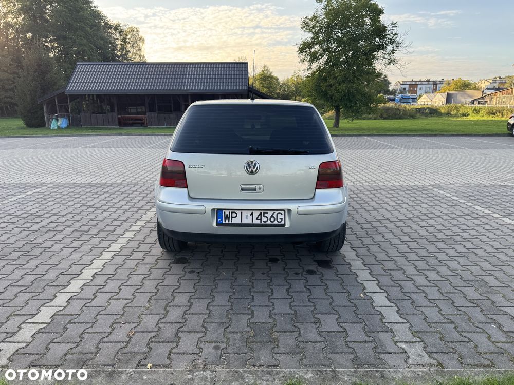 Volkswagen Golf 1.6 Trendline - 6