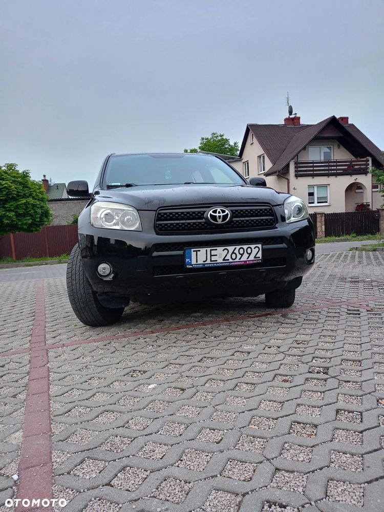 Toyota RAV4 - 9