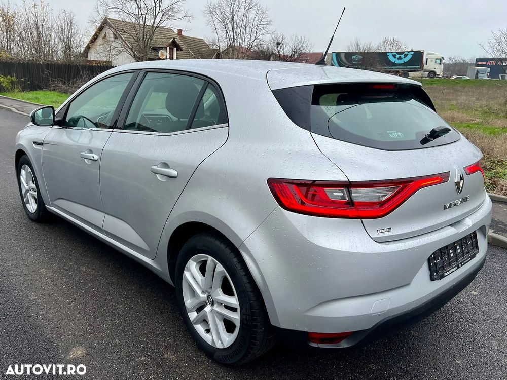 Renault Megane ENERGY TCe 100 EXPERIENCE - 3