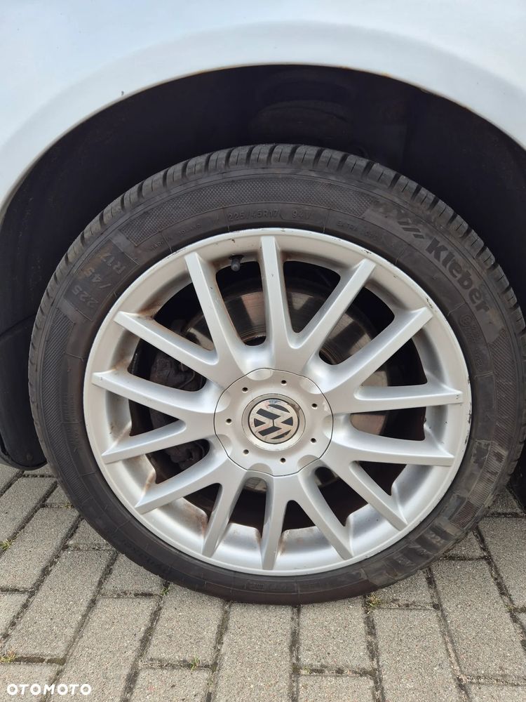 Volkswagen Passat 1.9 TDI Individual - 19