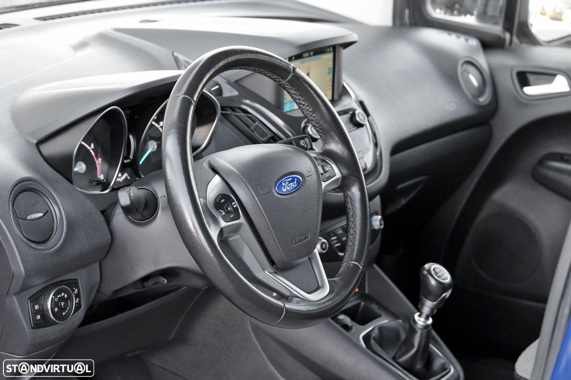 Ford Tourneo Courier 1.0 EcoBoost Titanium - 8