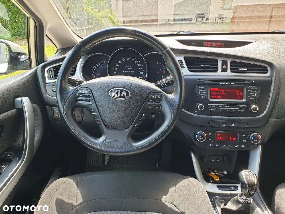 Kia Ceed Cee'd 1.6 GDI Business Line - 9