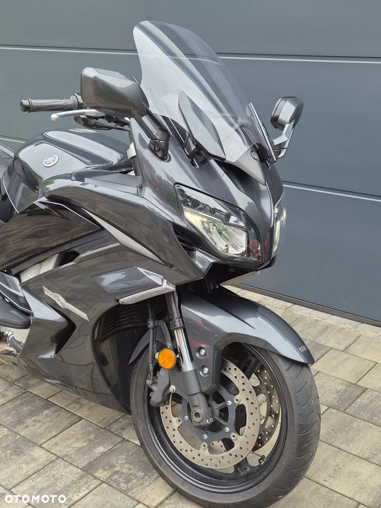 Yamaha FJR - 14