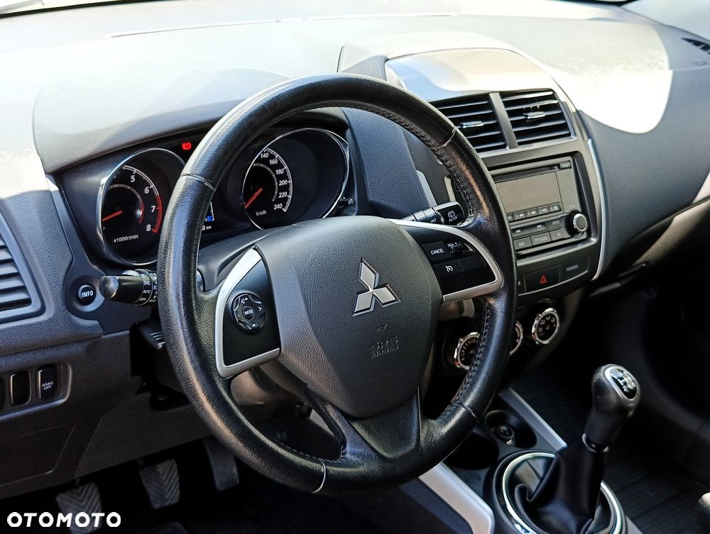 Mitsubishi ASX 1.6 2WD Invite - 16