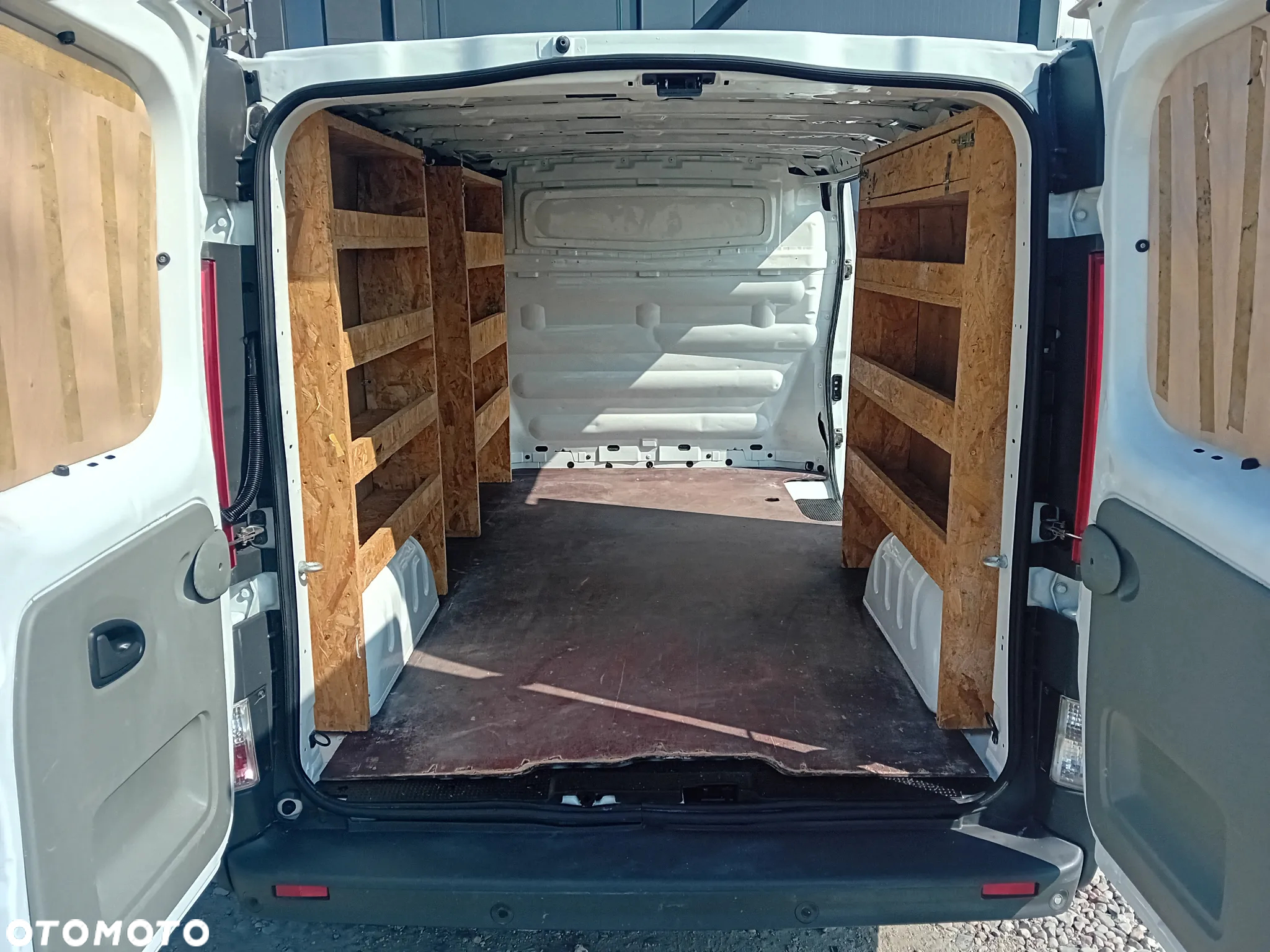 Opel Vivaro - 9
