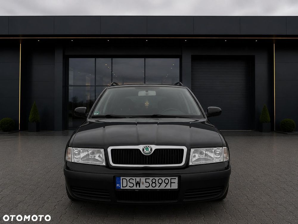 Skoda Octavia 1.6 Tour - 5
