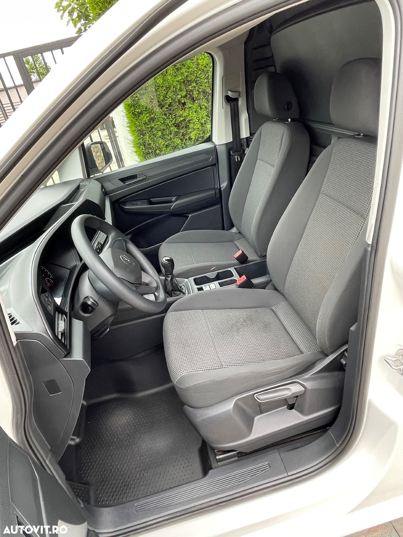 Volkswagen Caddy 2.0 TDI 75 kW - 11