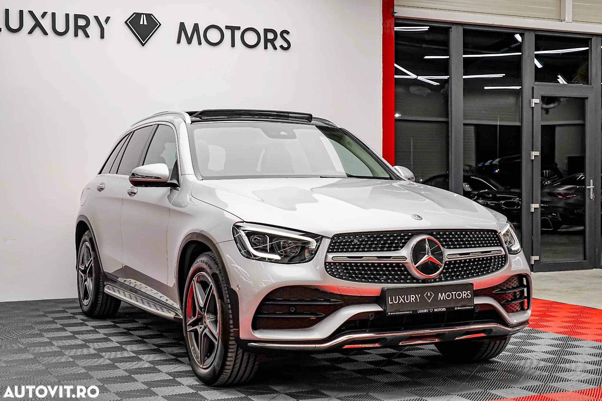 Mercedes-Benz GLC 200 4Matic 9G-TRONIC AMG Line Plus - 5