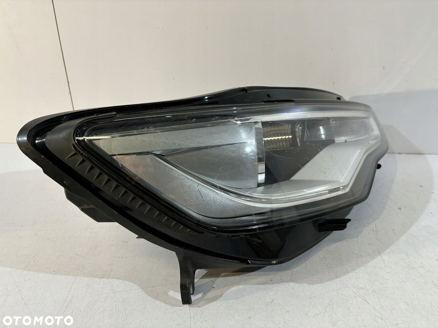 AUDI A6 C7 Lampa przednia Xenon Prawa - 17333 - 3
