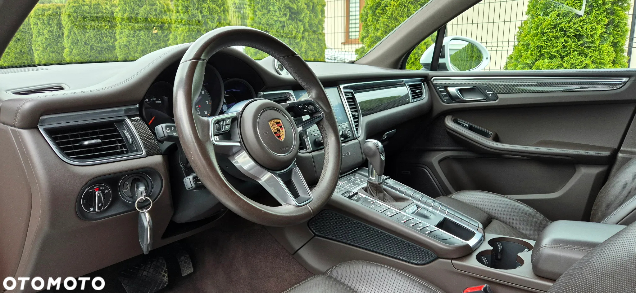 Porsche Macan S - 25
