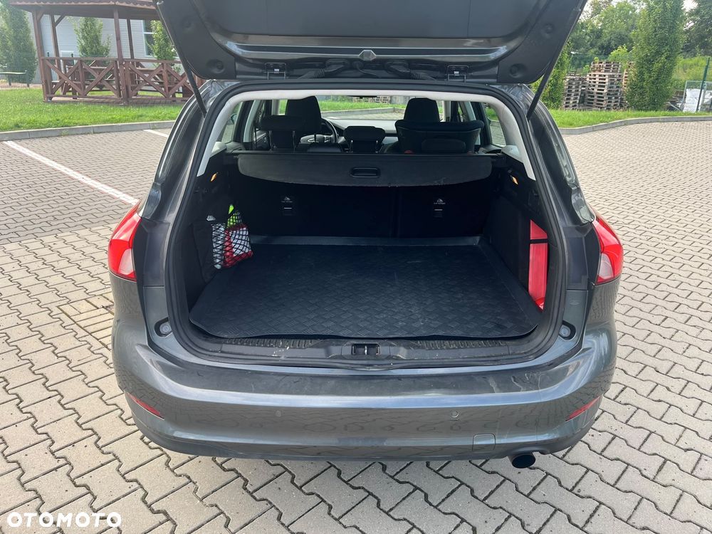Ford Focus - 8