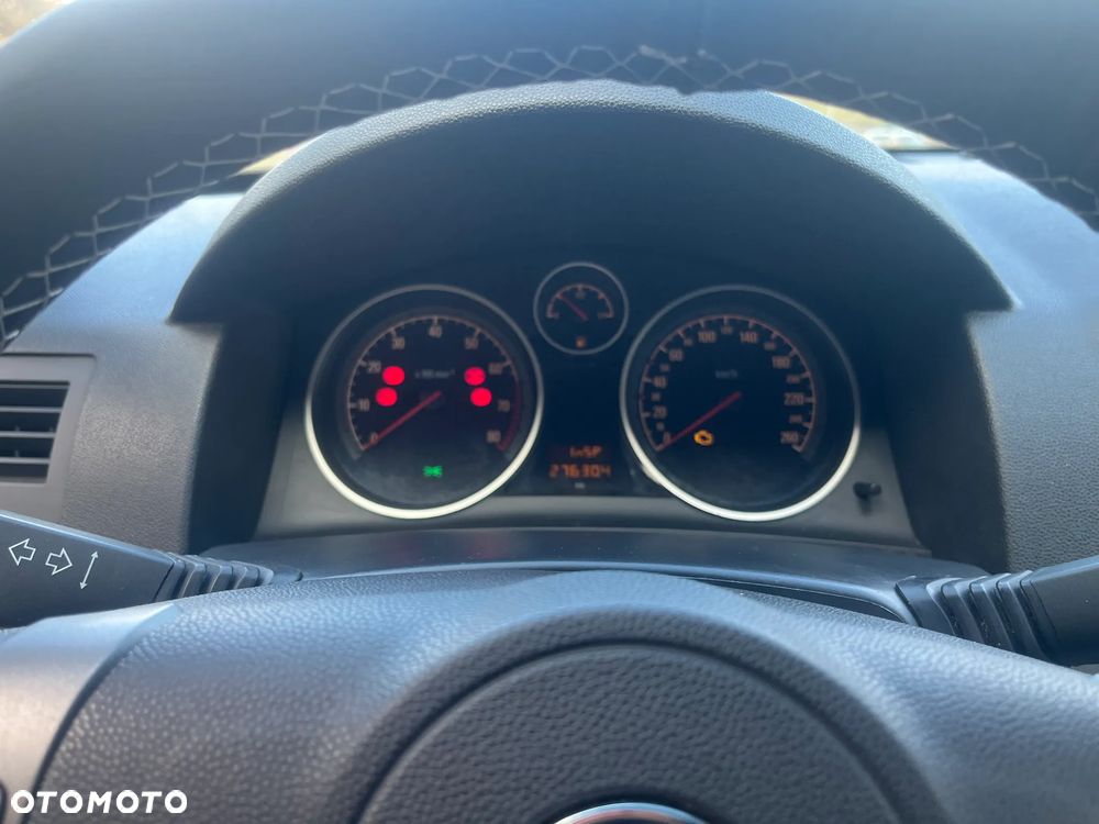 Opel Astra 1.6 Essentia - 20