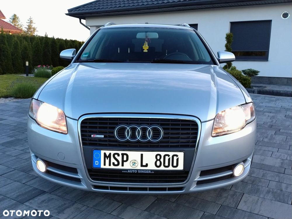 Audi A4 Avant - 4