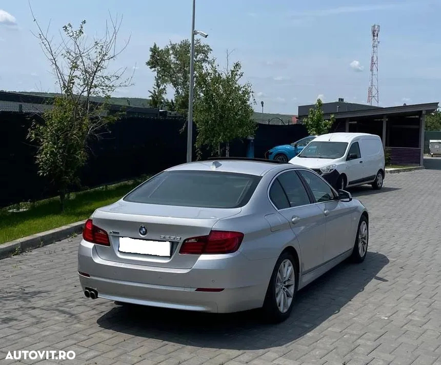 BMW Seria 5 525d xDrive AT - 6