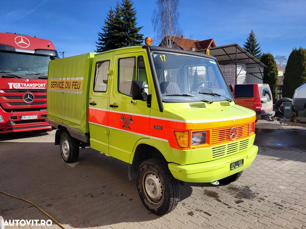 Mercedes-Benz 310 - 1