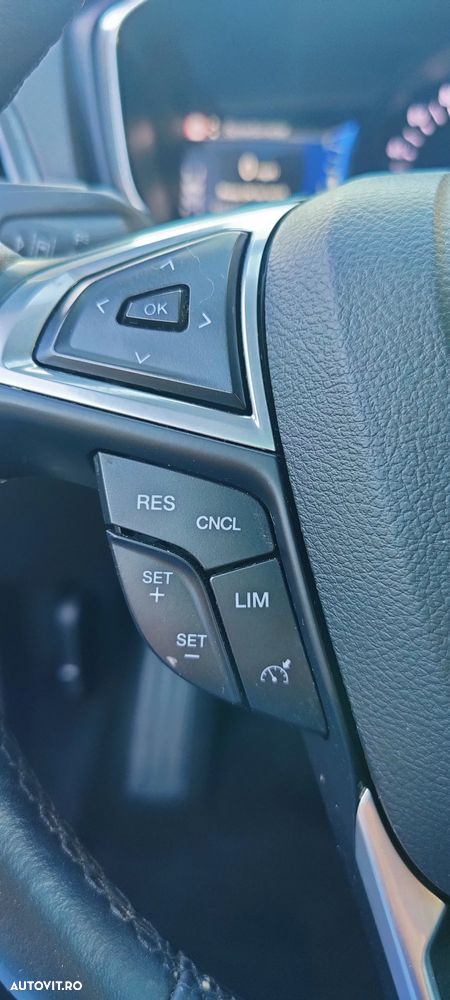 Ford Mondeo 2.0 HEV Titanium - 10