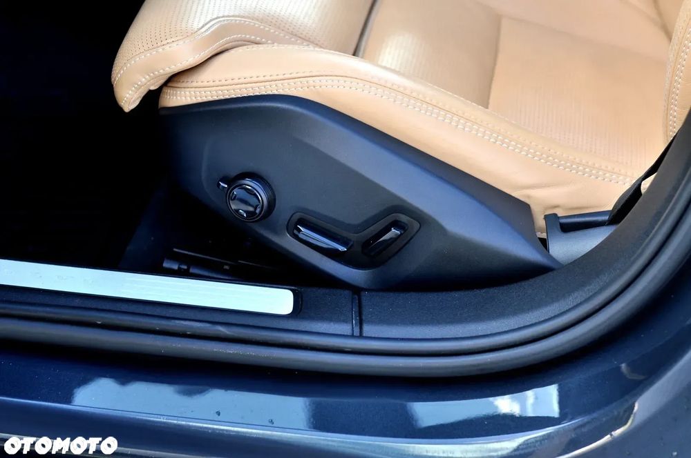 Volvo V60 D4 Geartronic Inscription - 24