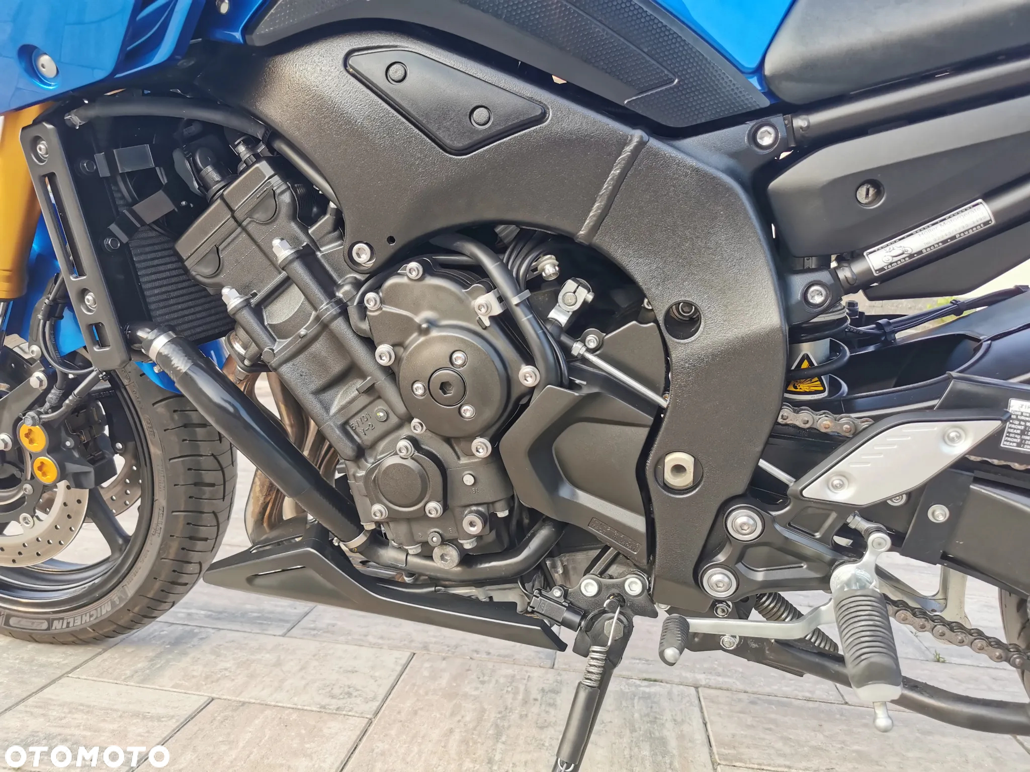 Yamaha FZ8 - 10