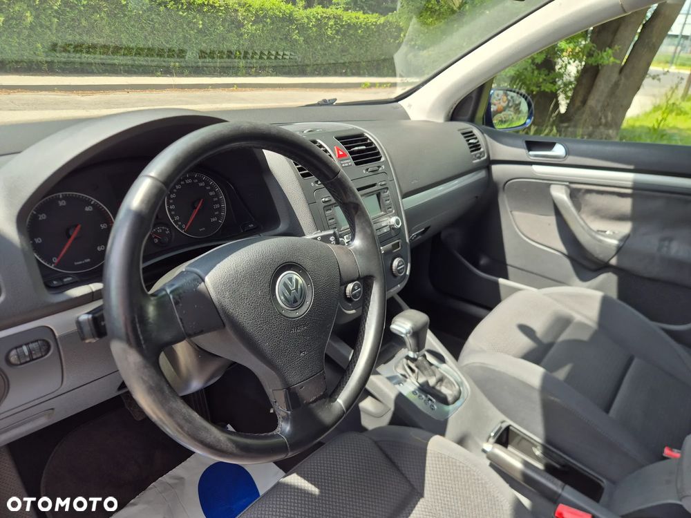 Volkswagen Golf 2.0 TDI Sportline DSG - 13