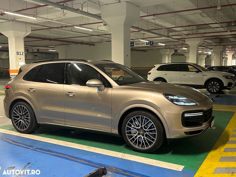 Porsche Cayenne Turbo - 17