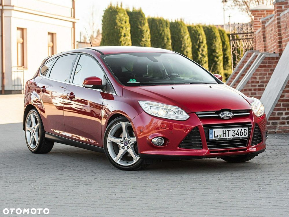 Ford Focus 1.6 EcoBoost Titanium - 19