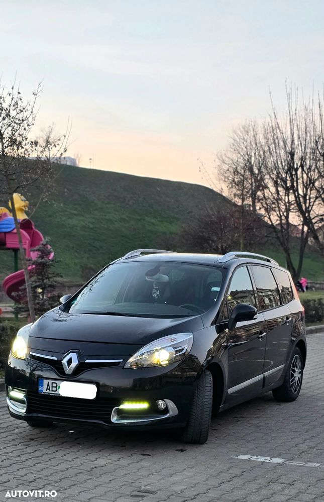 Renault Scenic Xmod 1.6 dCi Privilege - 2