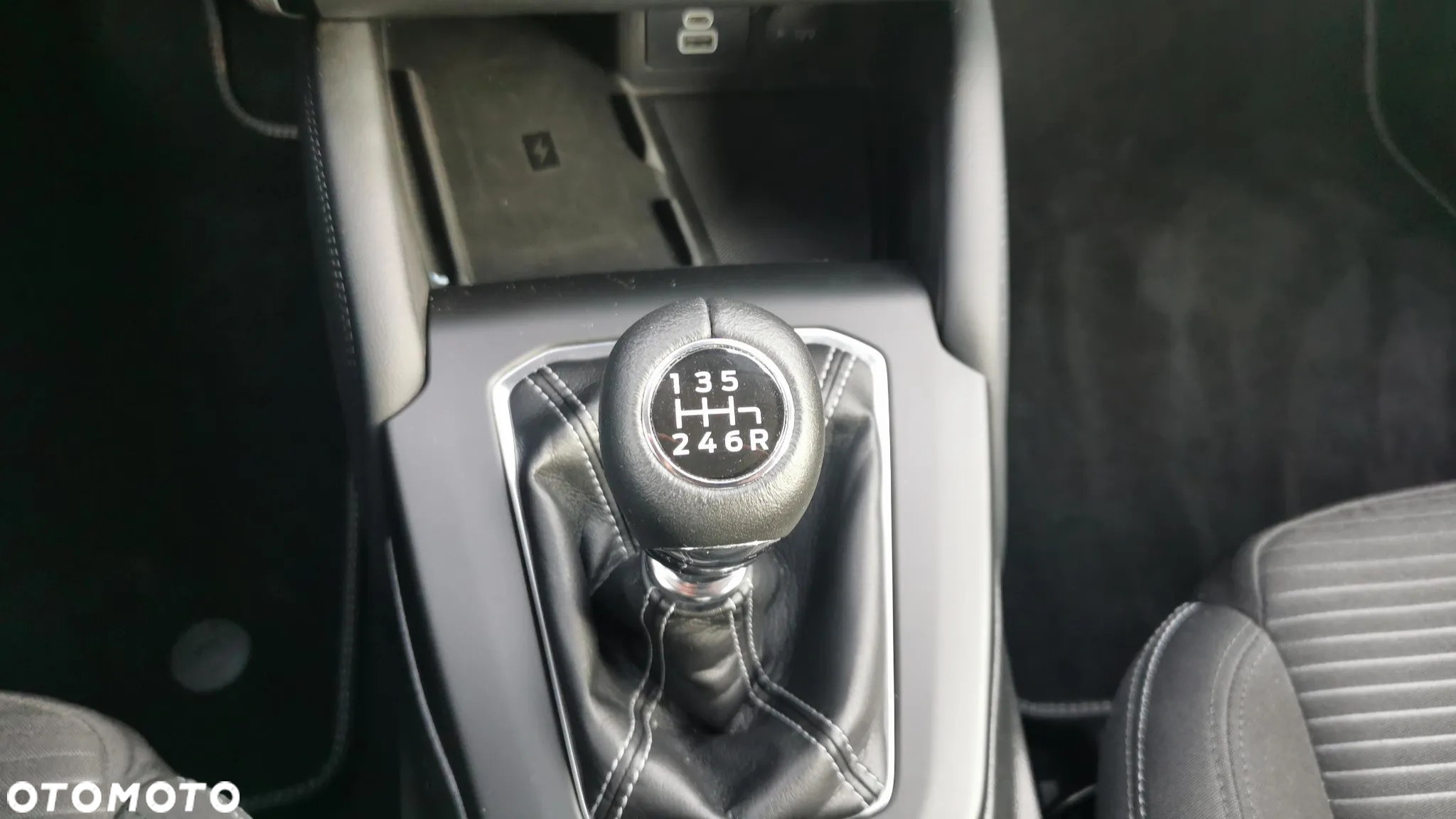 Ford Focus 1.0 EcoBoost Titanium X - 22