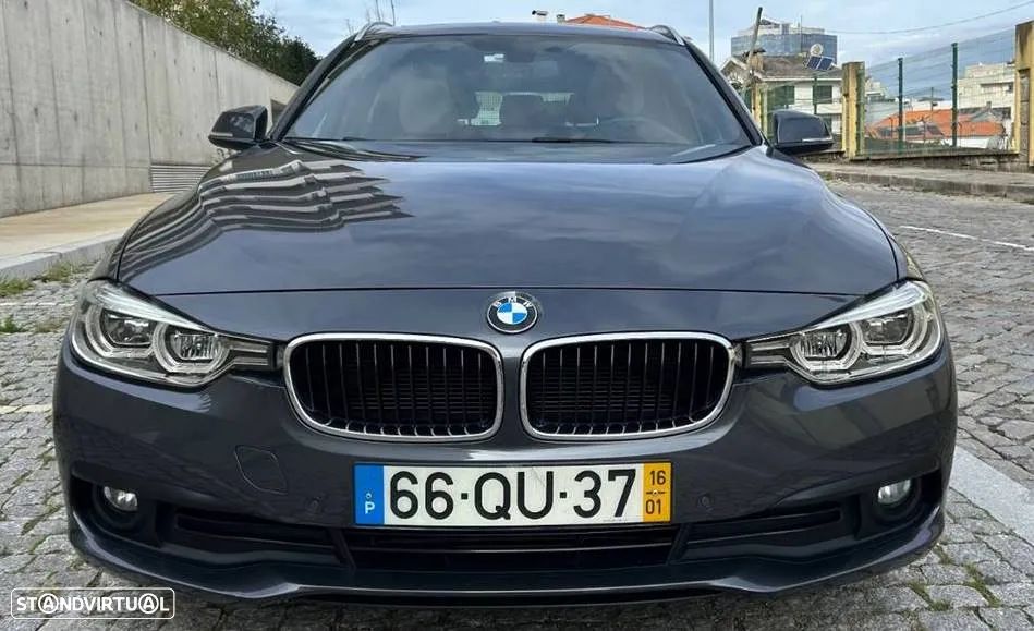 BMW 320 d Touring Line Luxury Auto - 1