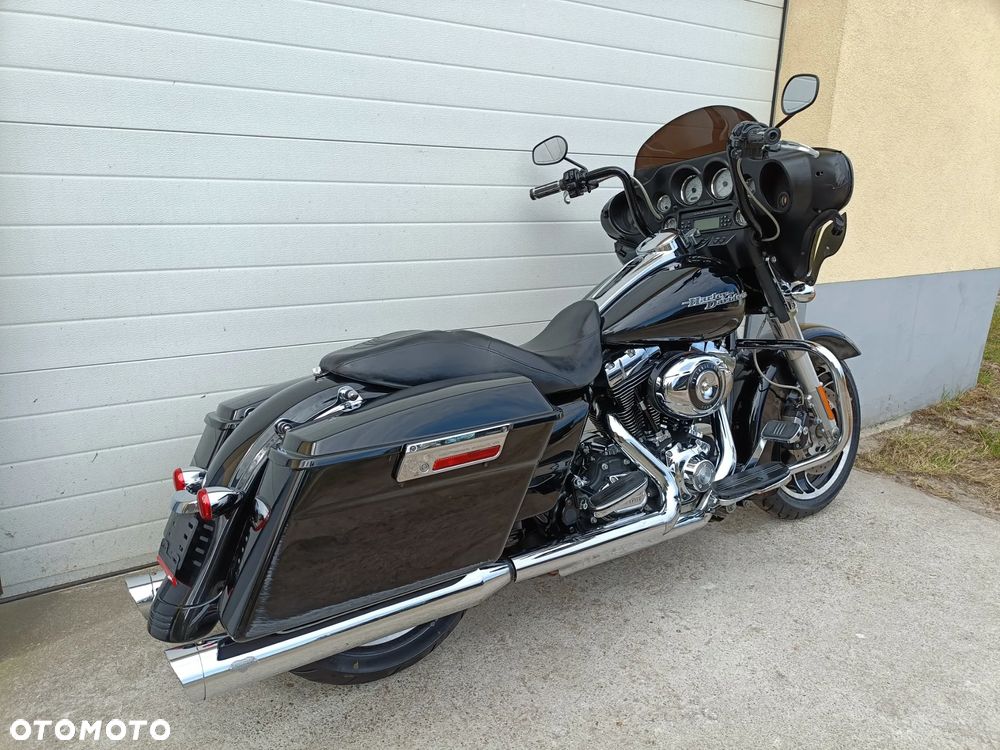 Harley-Davidson Touring Street Glide - 4