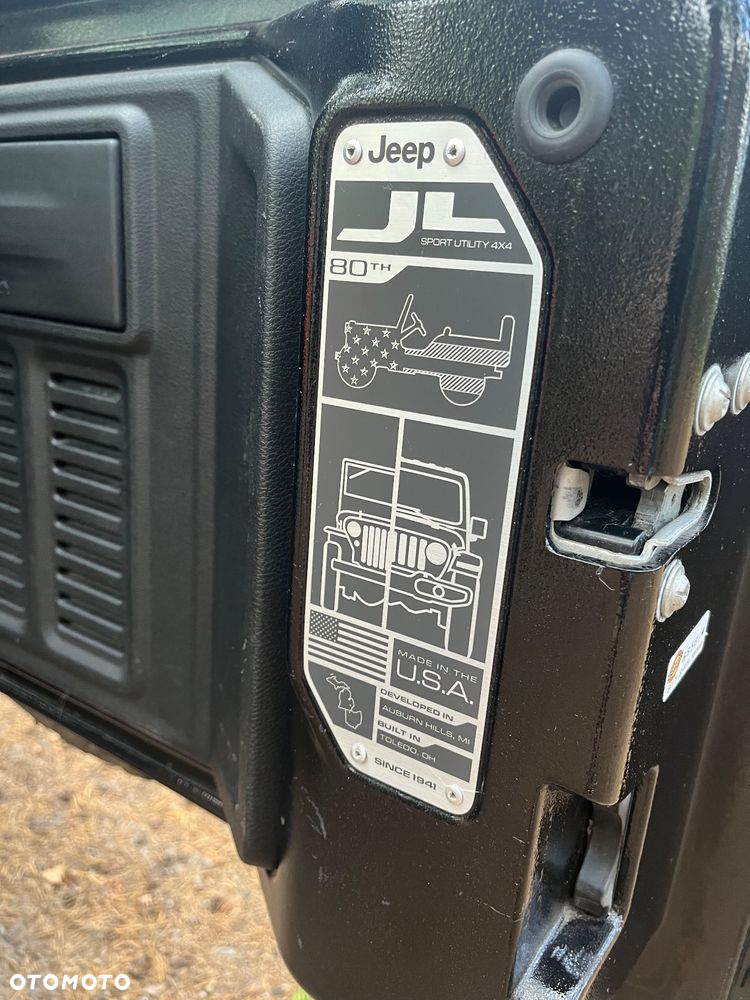 Jeep Wrangler - 16