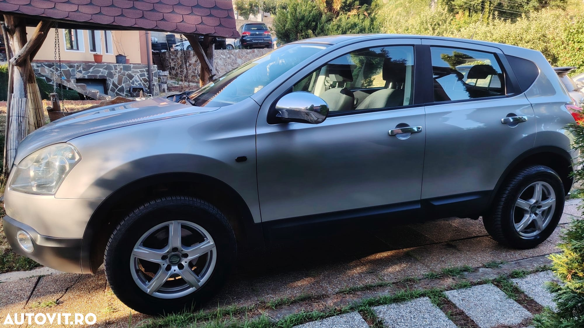 Nissan Qashqai - 2