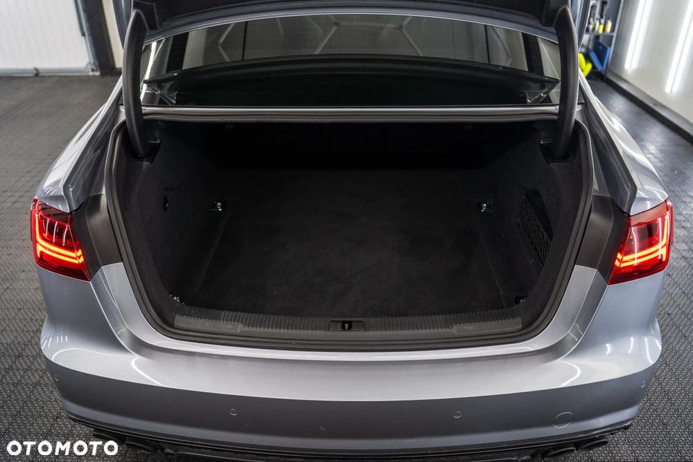 Audi S6 Limousine - 17