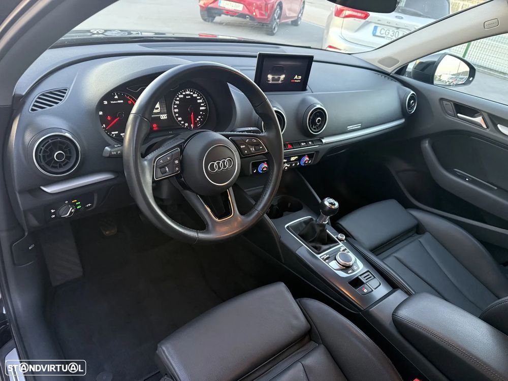 Audi A3 Sportback 30 TDI S-line - 3