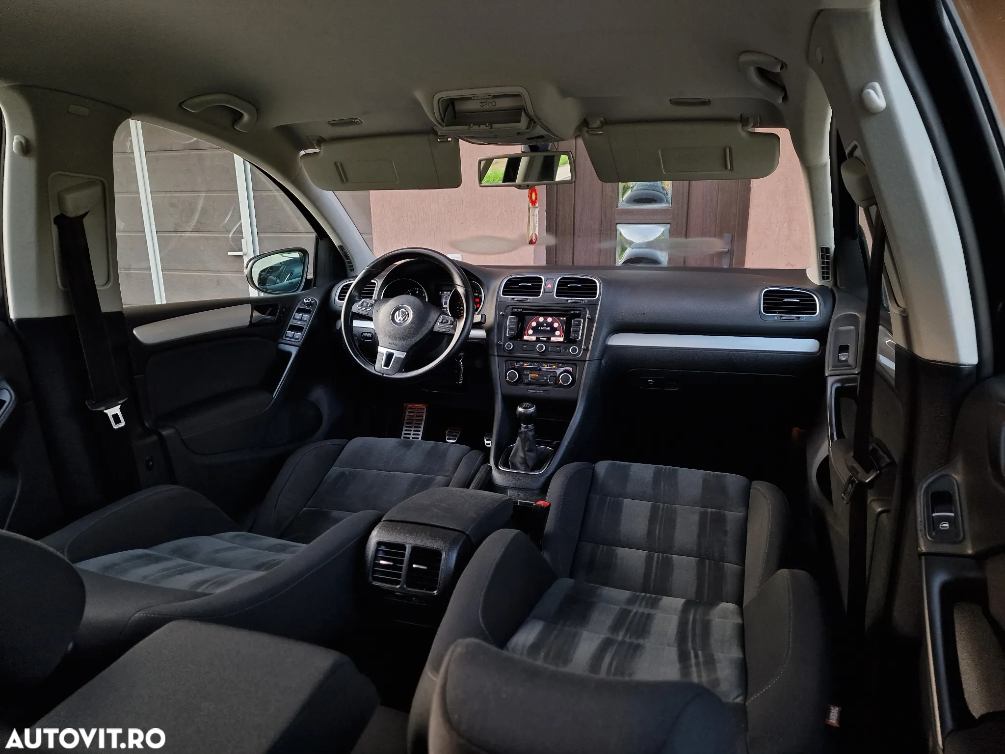 Volkswagen Golf - 26