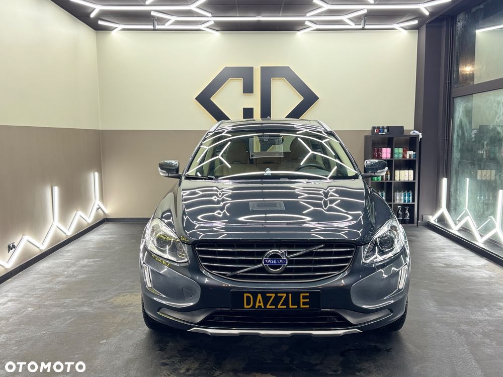 Volvo XC 60 D4 AWD Momentum - 23