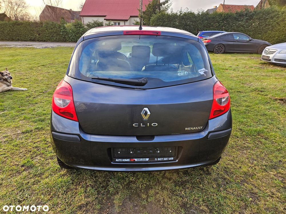 Renault Clio - 5