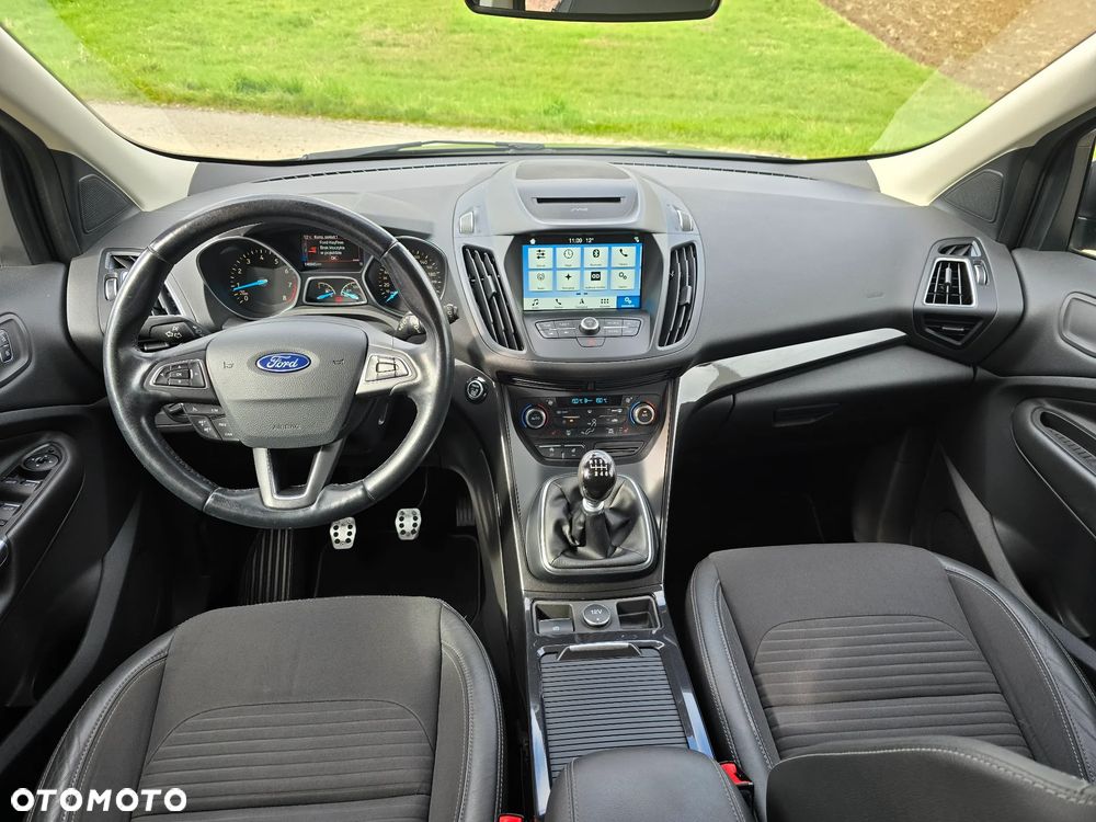Ford Kuga 1.5 EcoBoost 2x4 Titanium - 21