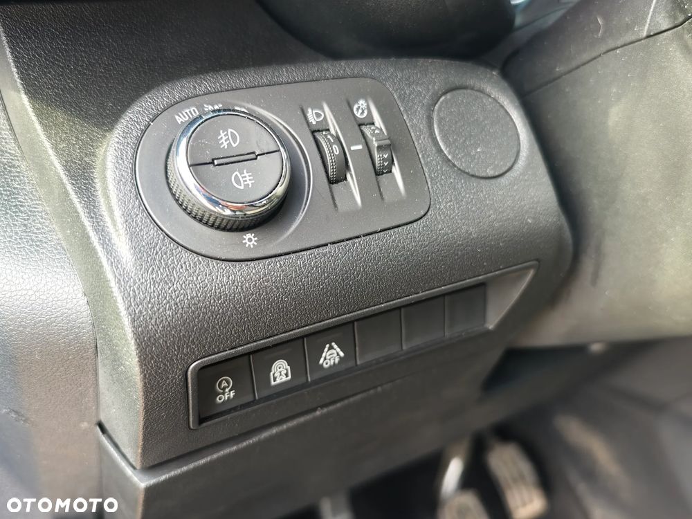 Opel Combo - 14